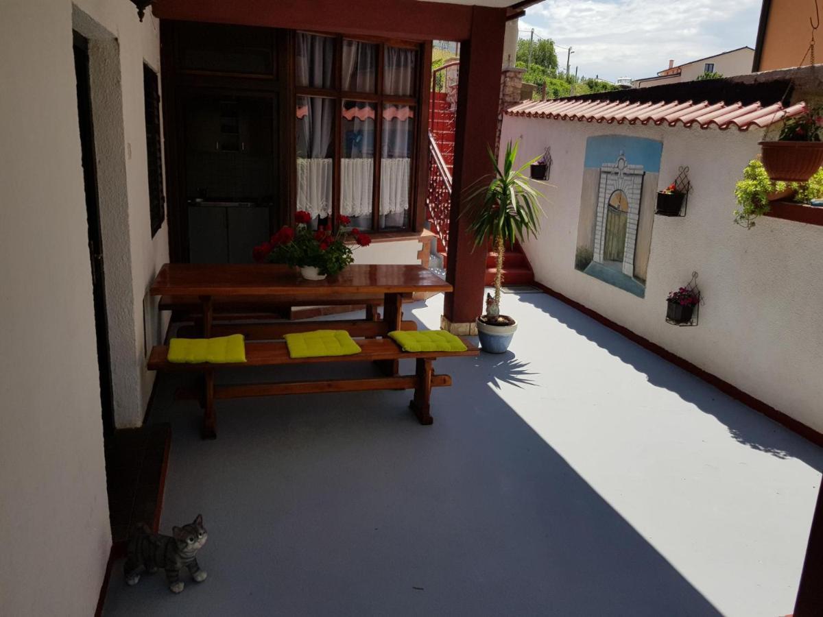 Apartments Varga Сен Екстериор снимка