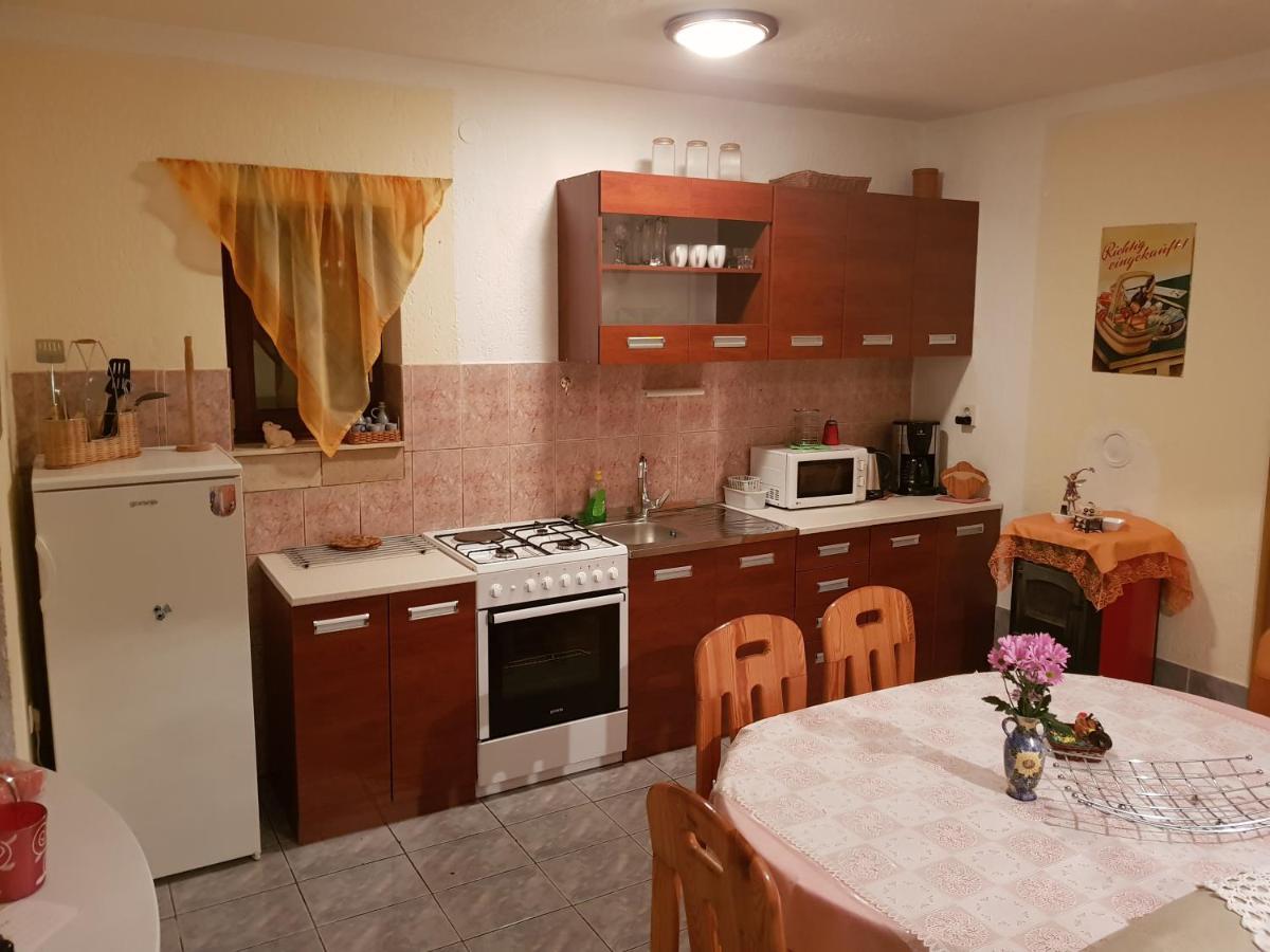 Apartments Varga Сен Екстериор снимка