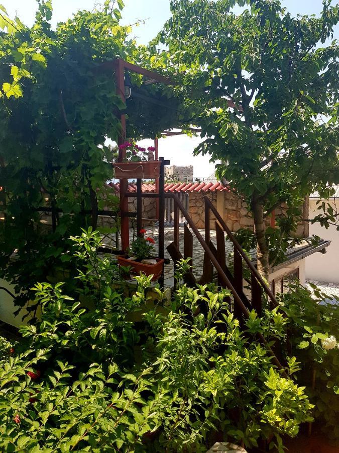 Apartments Varga Сен Екстериор снимка